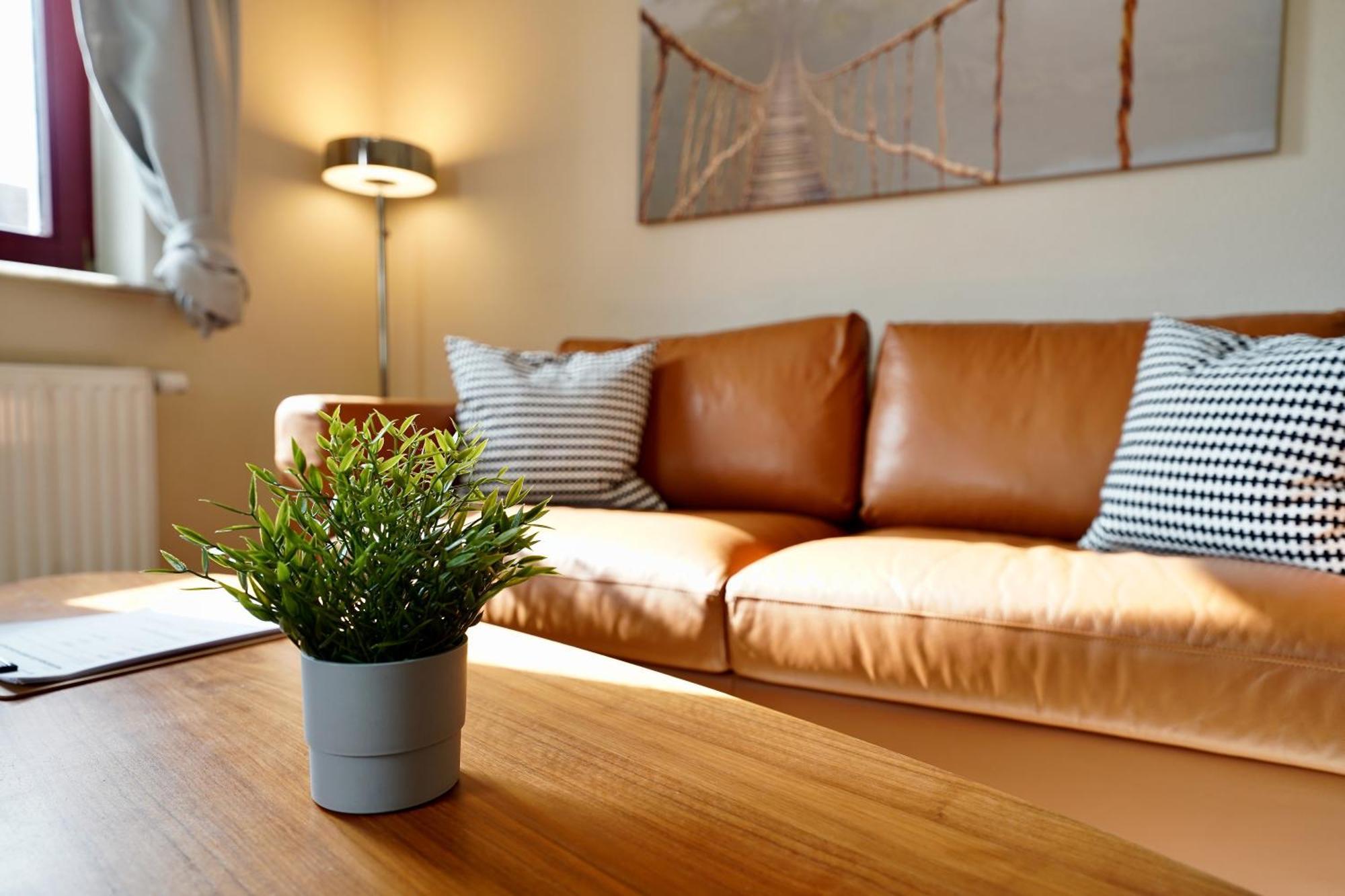 Edler Wohnraum Noble Stadtoase Mit Boxspringbett, Kaffeevollautomat & Parkplatz *