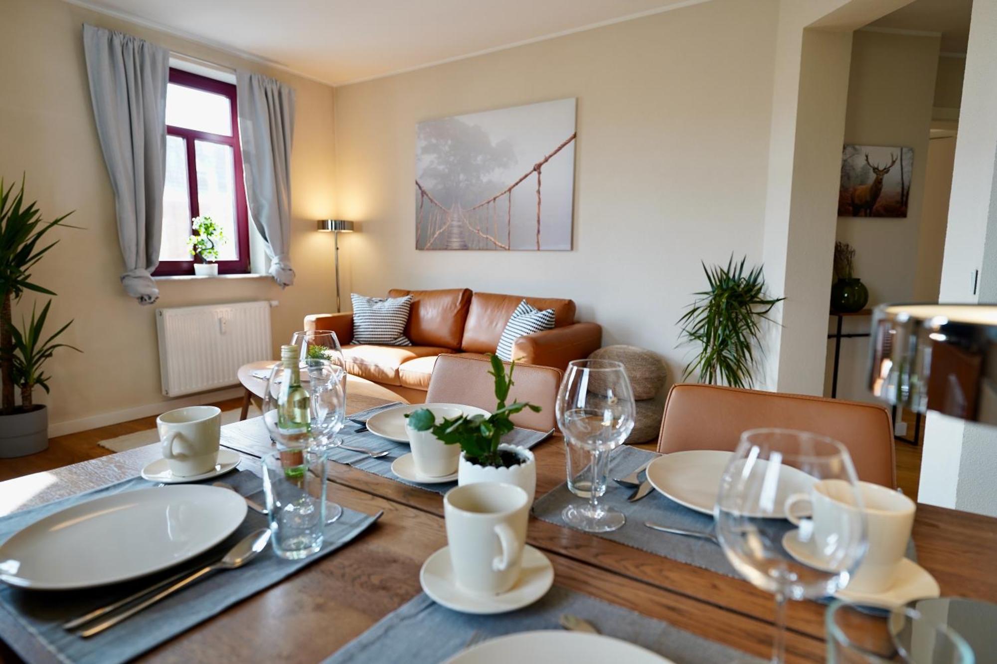 Edler Wohnraum Noble Stadtoase Mit Boxspringbett, Kaffeevollautomat & Parkplatz Apartment *